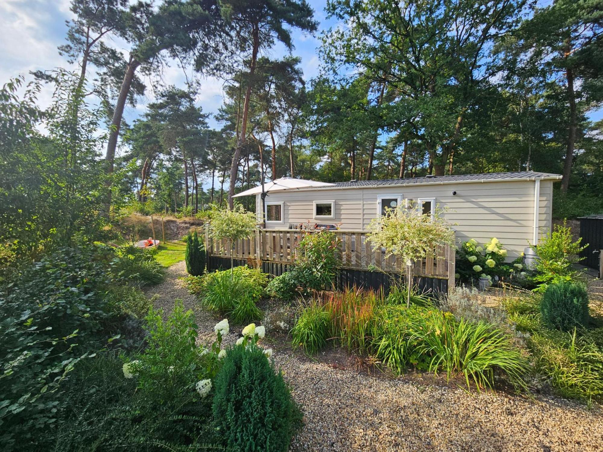 Luxe 4 Persoons Chalet Op 5 Sterren Camping Raalte Exterior foto